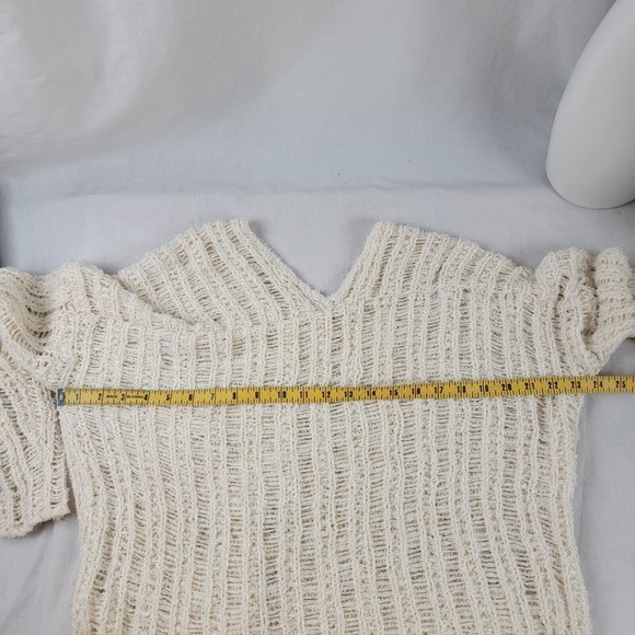 ASTR The Label White Crochet Knit V-Neck Sweater Woman's Size M Medium - Picture 7 of 9